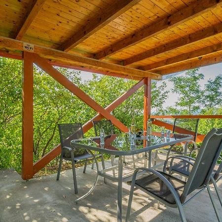 Panorama Apartmanhaz Έστεργκομ Εξωτερικό φωτογραφία