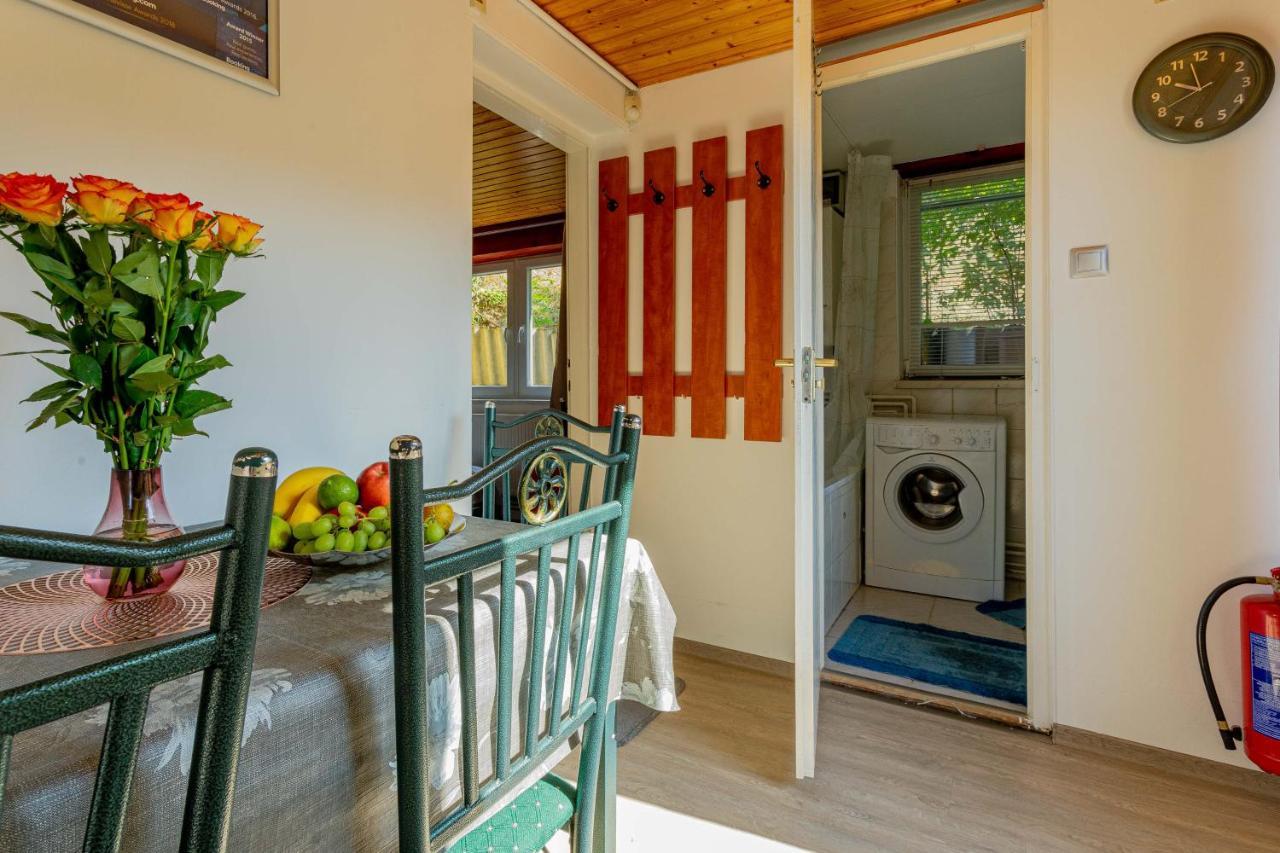 Panorama Apartmanhaz Έστεργκομ Εξωτερικό φωτογραφία