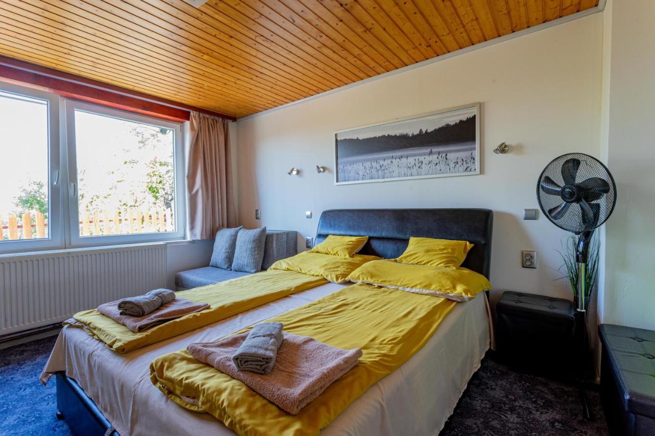 Panorama Apartmanhaz Έστεργκομ Εξωτερικό φωτογραφία