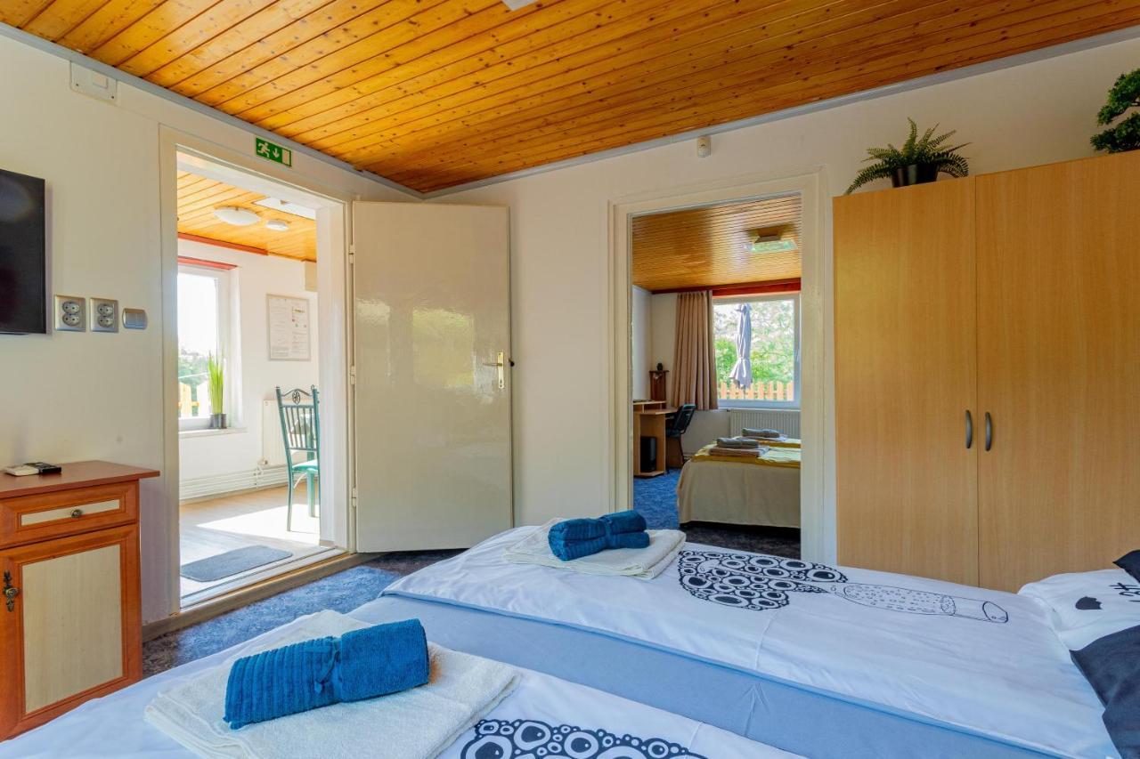 Panorama Apartmanhaz Έστεργκομ Εξωτερικό φωτογραφία