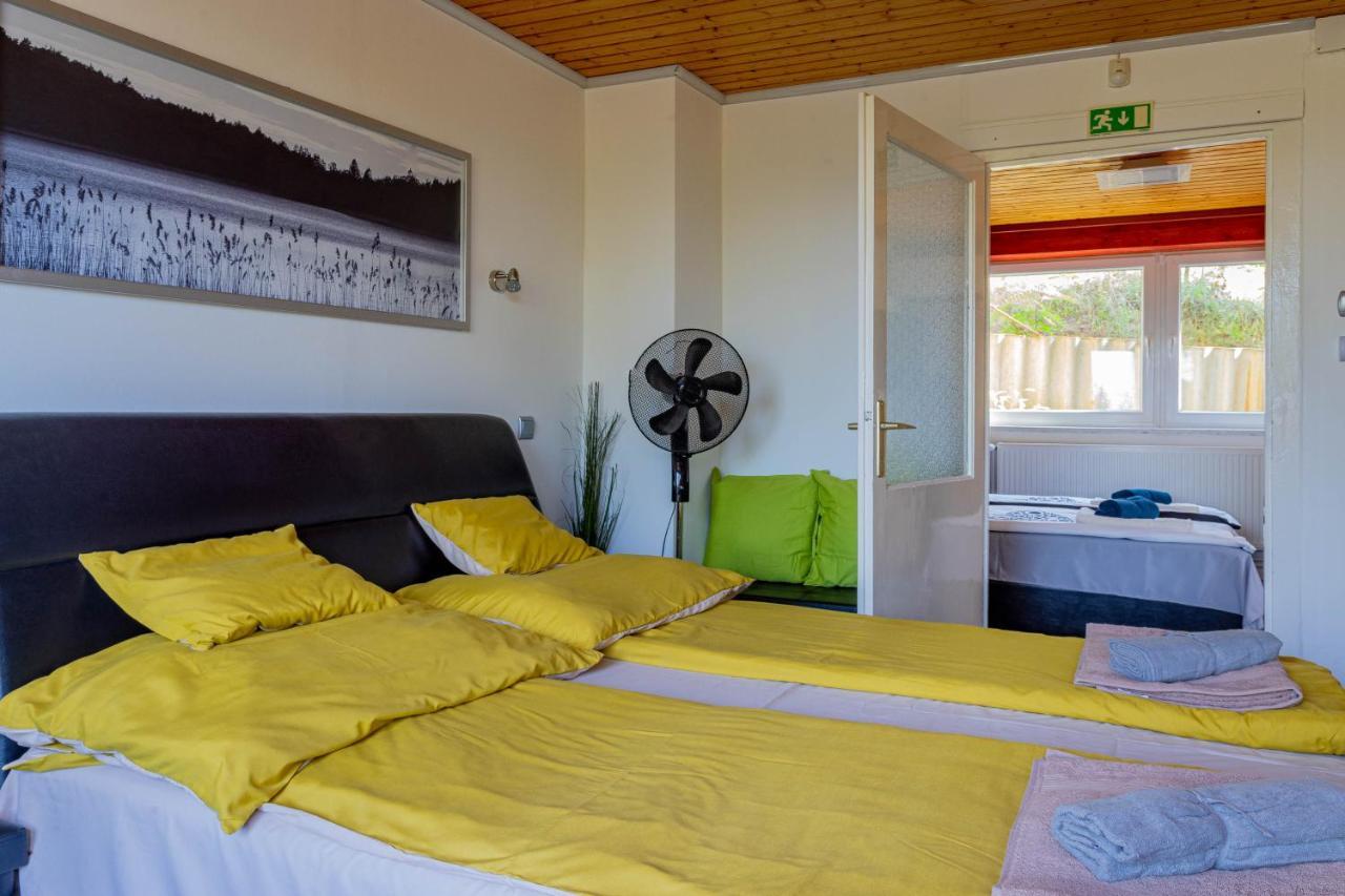 Panorama Apartmanhaz Έστεργκομ Εξωτερικό φωτογραφία