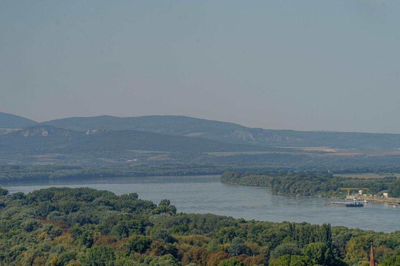 Panorama Apartmanhaz Έστεργκομ Εξωτερικό φωτογραφία